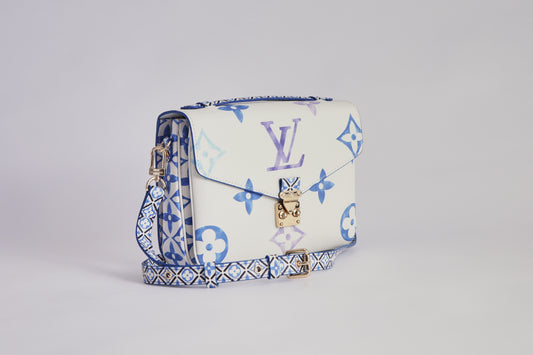 Louis Vuitton Pochette Metis -  White/blue